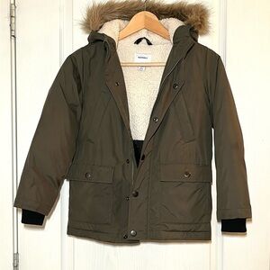 Old Navy Sherpa-Lined Faux Fur Jacket, Size (6-7) Winter Wear, Puffer, Outdoorsy